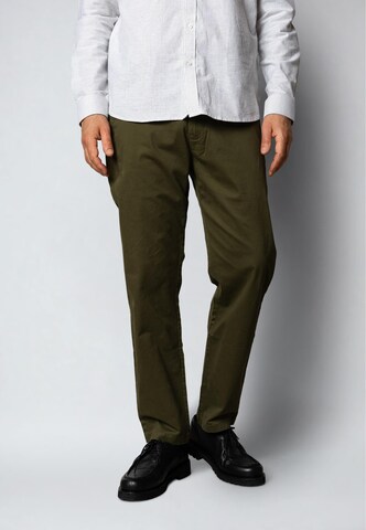 Clean Cut Copenhagen Regular Chino in Groen: voorkant