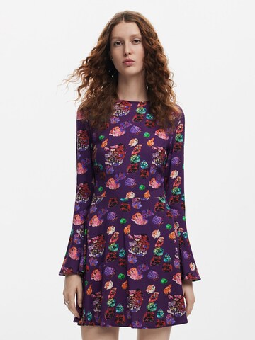 Desigual Mekko värissä lila: etupuoli