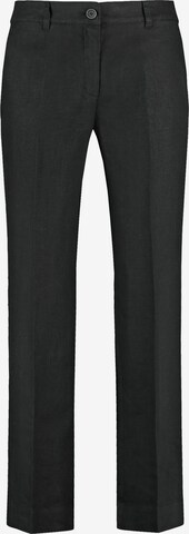 GERRY WEBER Pleated Pants in Black: front