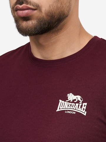 LONSDALE Majica 'WARLINGHAM' | rdeča barva