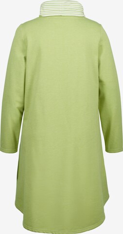 Robe Ulla Popken en vert