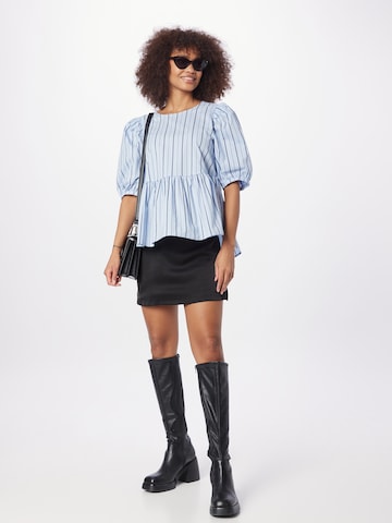 LA STRADA UNICA Blouse 'Trinny' in Blauw