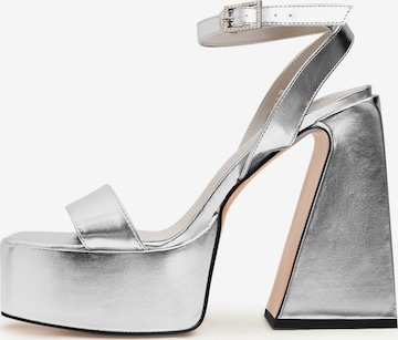 CESARE GASPARI Sandals in Silver: front