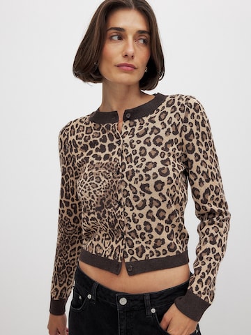 NA-KD Knit Cardigan in Beige: front