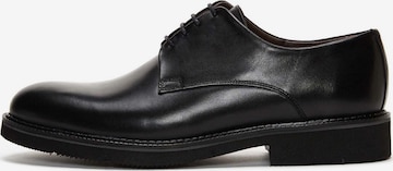 Chaussure à lacets Derimod en noir : devant