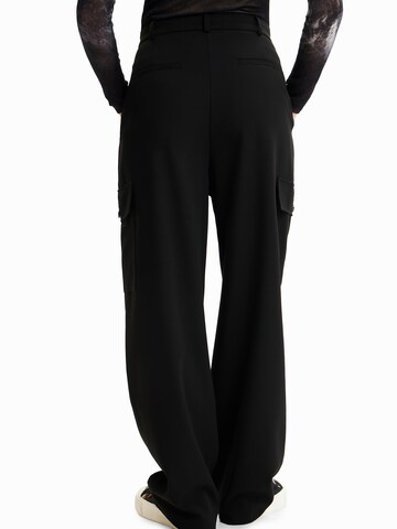 Regular Pantalon cargo Desigual en noir