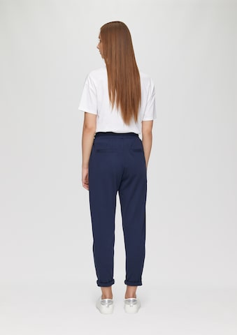 QS - Slimfit Pantalón plisado en azul