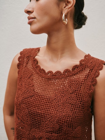 Next - Vestido en marrón