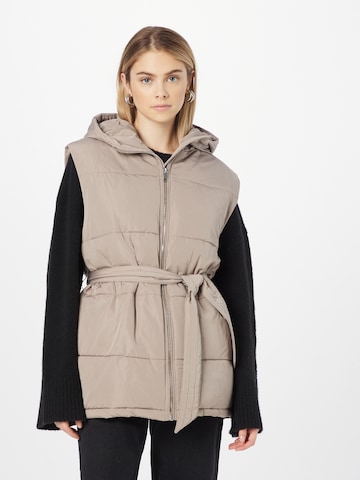 NLY by Nelly Bodywarmer 'Precious' in Bruin: voorkant