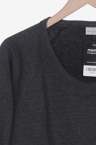 Dries Van Noten Sweatshirt & Zip-Up Hoodie in XL in Grey