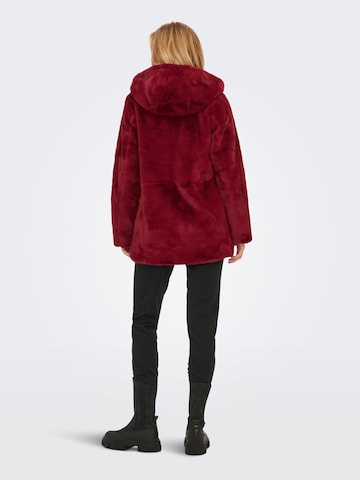 Veste mi-saison 'Malou' ONLY en rouge