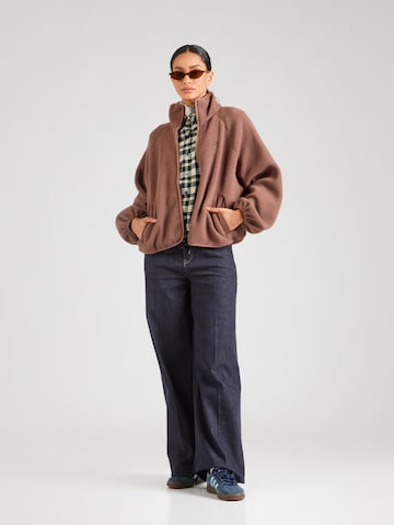 Embassy of Bricks and Logs Fleecejacke 'Cali' in Braun