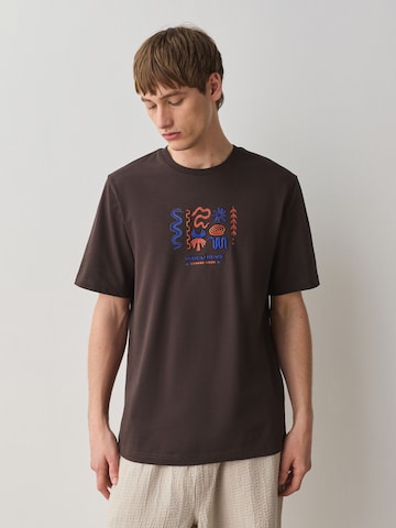 T-Shirt Next en marron