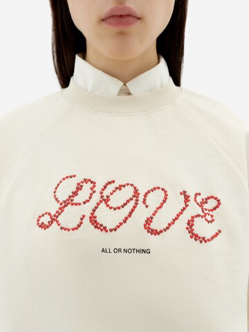 Felpa ' LOVE HEART ' di Thinking MU in bianco