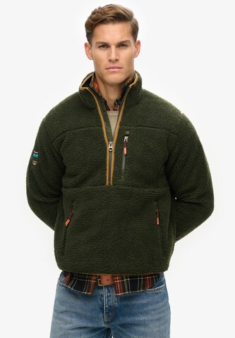 Superdry Sweater in Green: front