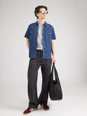 Coupe regular Chemise 'CLASSIC' LEVI'S ® en bleu