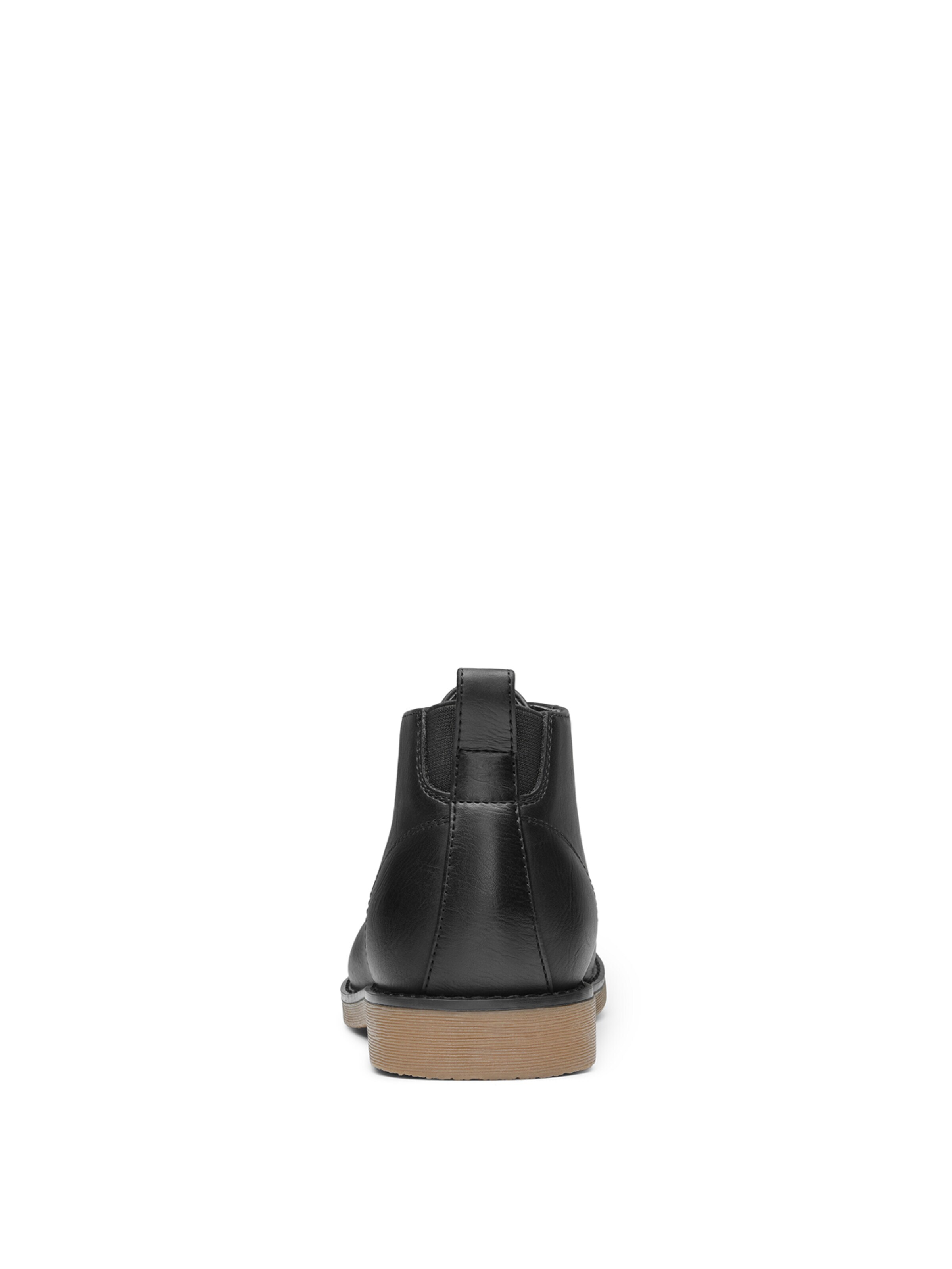 Bruno Marc Chukka Boots in Black