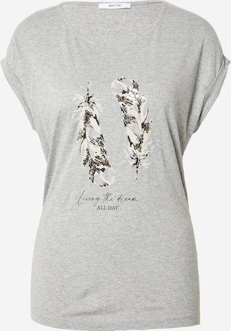 T-shirt 'Maja' ABOUT YOU en gris : devant