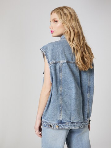 Gilet 'Ellen' Hoermanseder x About You en bleu