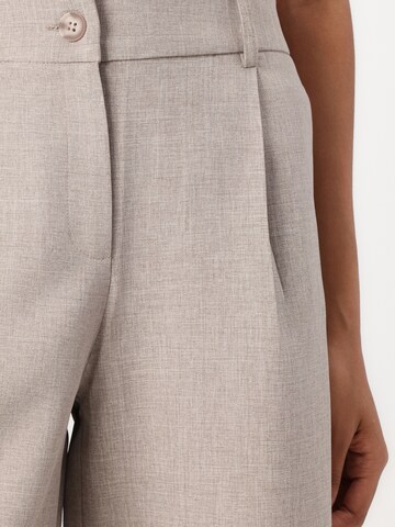 ONLY Wide leg Παντελόνι πλισέ 'ONLLinda' σε γκρι