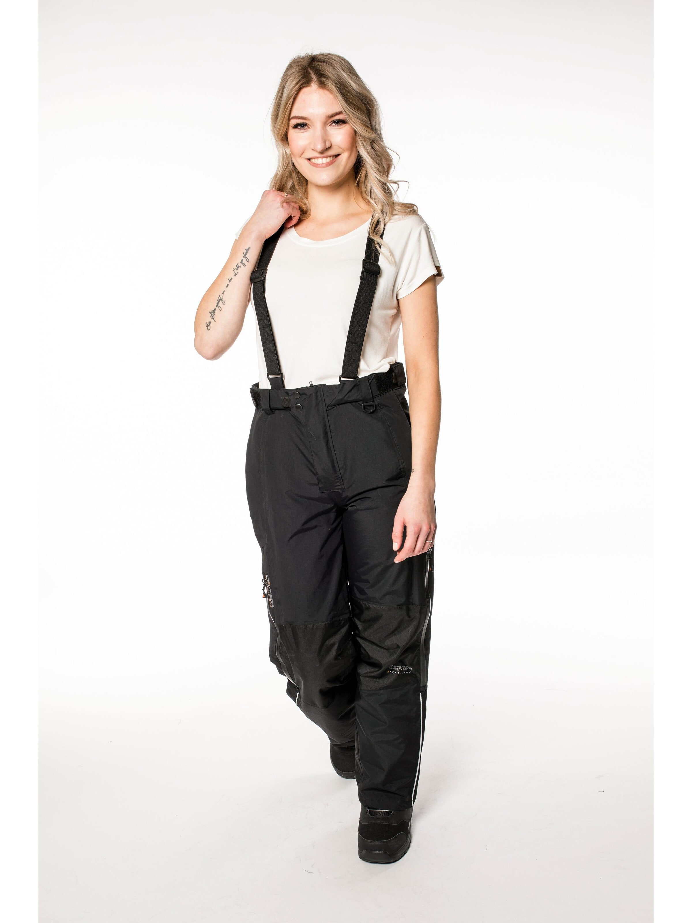 deproc Regular Outdoor Pants 'SPITZBERGEN WMN II' in Black: front