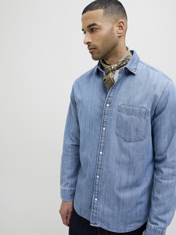 R.D.D. ROYAL DENIM DIVISION Comfort fit Button Up Shirt in Blue