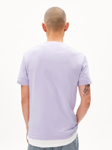 Coupe regular T-Shirt 'James' ARMEDANGELS en violet