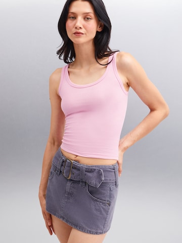 Haut Grimelange en rose : devant