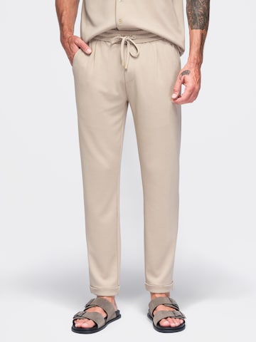 Ombre Regular Broek 'OM-PACP-0306' in Beige: voorkant