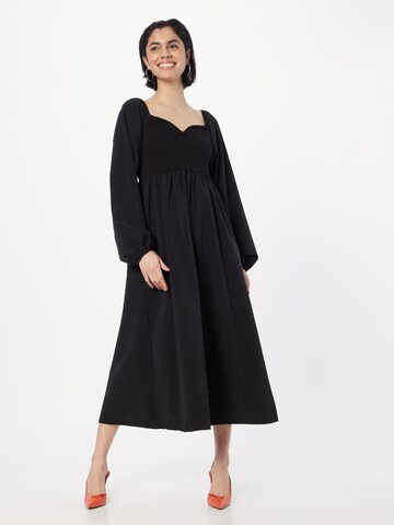 Gestuz - Vestido 'Mist' en negro: frente