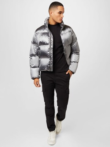 Calvin Klein Zimná bunda - strieborná