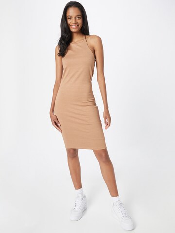 Robe 'Serena' Gina Tricot en marron : devant