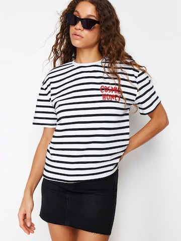 Trendyol Shirts i hvid: forside