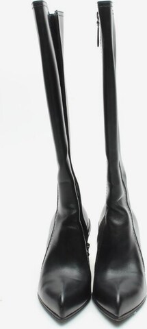 Alexander McQueen Stiefel 38,5 in Schwarz