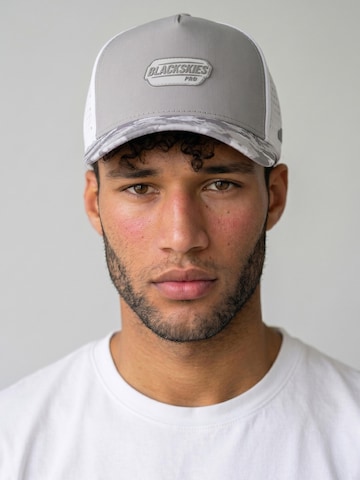 Blackskies Athletic Cap 'Pro Flow Sport Performance' in White: front