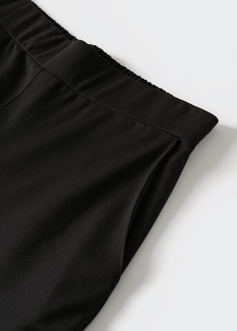 MANGO Ohlapna forma Kargo hlače 'Natali' | črna barva