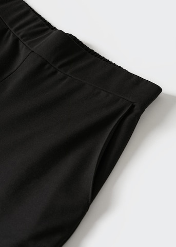 MANGOLoosefit Cargo hlače 'Natali' - crna boja