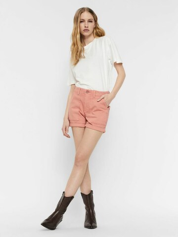 VERO MODA Regular Shorts in Pink