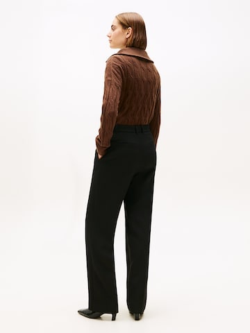 TOMMY HILFIGER Regular Trousers with creases in Black