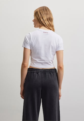 T-shirt 'Talsi' Pegador en blanc