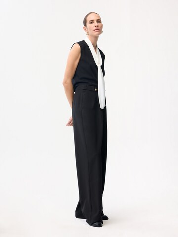 adl Wide leg Pants in Black