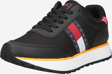 Tommy Jeans Sneakers in Black: front