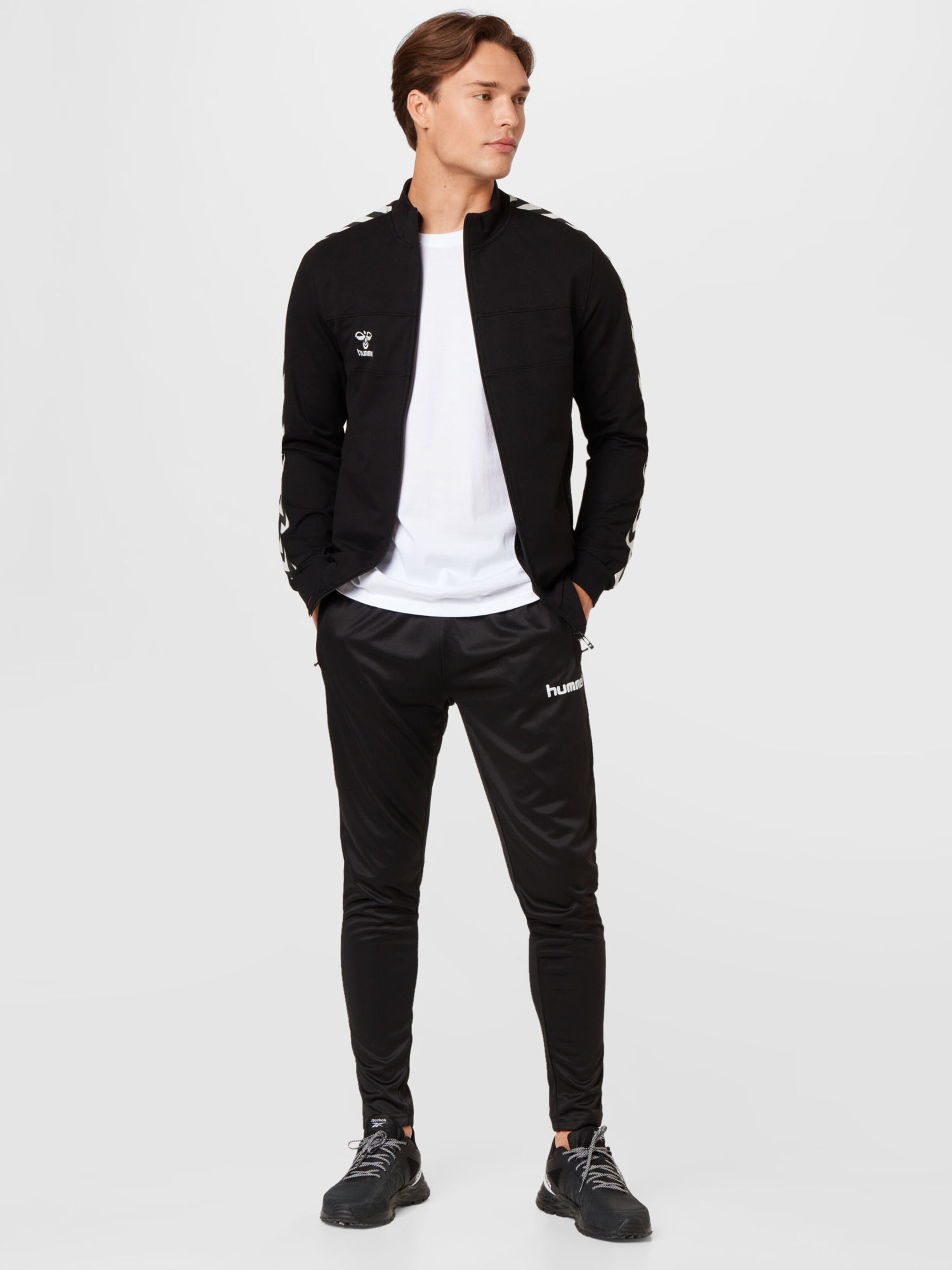 Männer Sportbekleidung Hummel Jacke in Schwarz - CJ07757 Männer Sportbekleidung Hummel Jacke in Schwarz - CJ07757