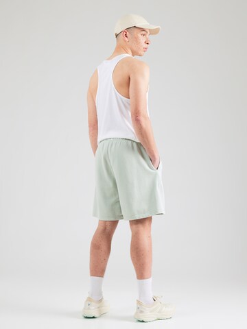 Champion Authentic Athletic Apparel Loosefit Byxa i grön