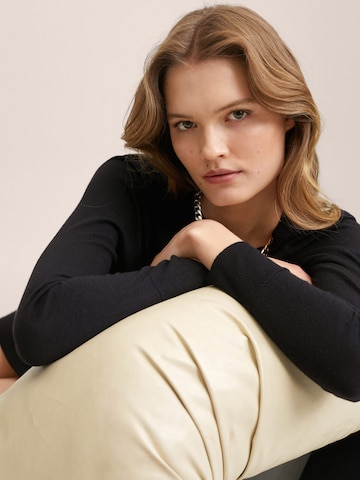 MANGO Pullover 'LUCCA' in Schwarz
