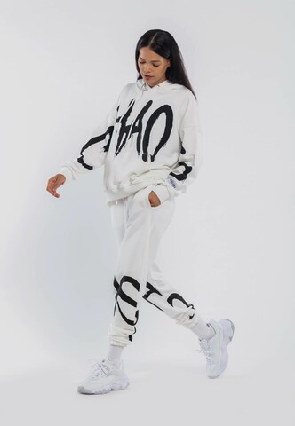 Tom Barron Sports Suit 'CHAOS' in White