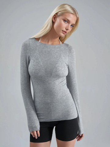 T-shirt Busem en gris : devant