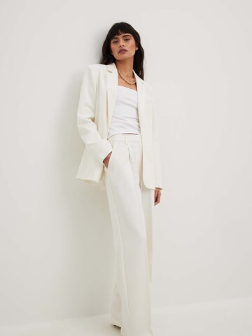 NA-KD Blazer in Weiß
