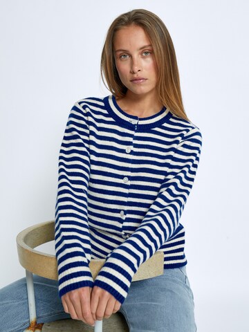 Peppercorn Strickjacke in Blau