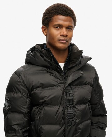 Veste d’hiver Superdry en noir